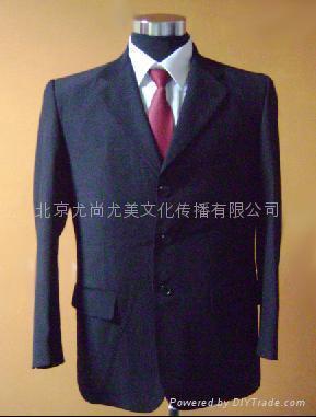 北京西装、制服与工作礼仪服装租赁服务 丝绸服饰的精致选择与商务礼仪的完美融合